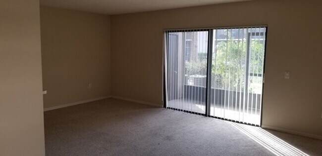 Building Photo - Coral Gardens - M056