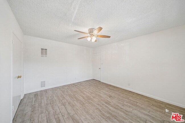 Building Photo - 1520 Hayworth Ave