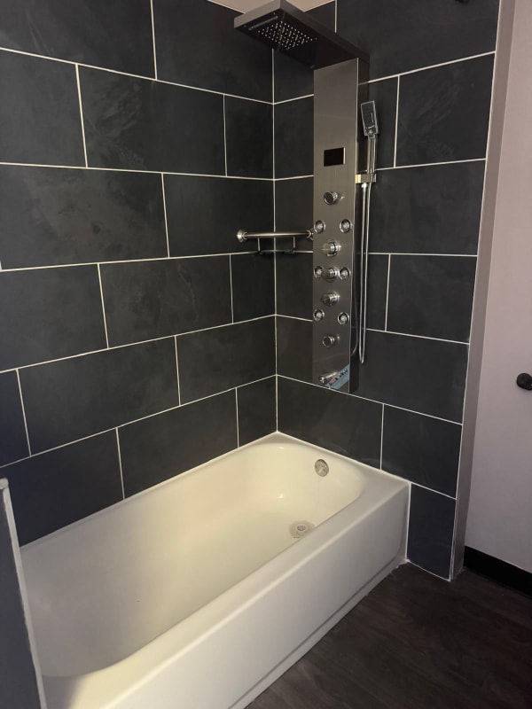 Building Photo - 827-829 Burnet Ave