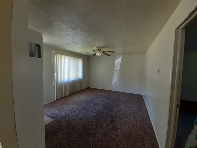 Building Photo - *LEASE TAKEOVER* Charming 1-Bedroom Home – Just 5 Minutes South of Rexburg!