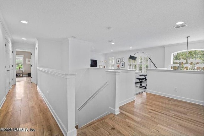 Building Photo - 528 S Sea Lake Ln