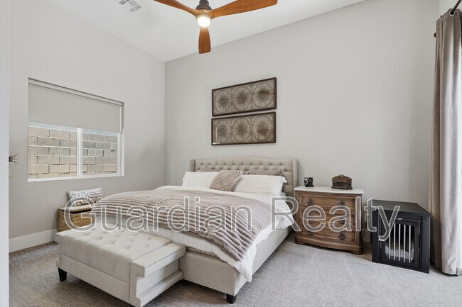 Building Photo - 10941 Earth Hues Ct