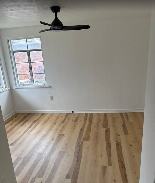 Building Photo - 1749 Stewart Blvd