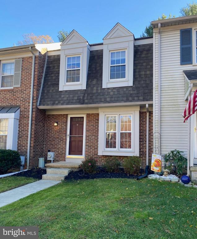 Building Photo - 422 Briar Creek Dr