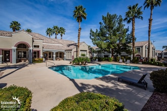 Building Photo - Stylish & Updated 1Bdm 1Ba Condo in Gated Community.