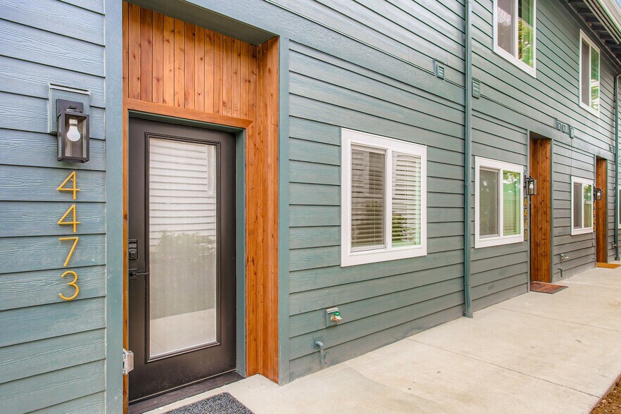 Building Photo - 4473 SE 28th Pl