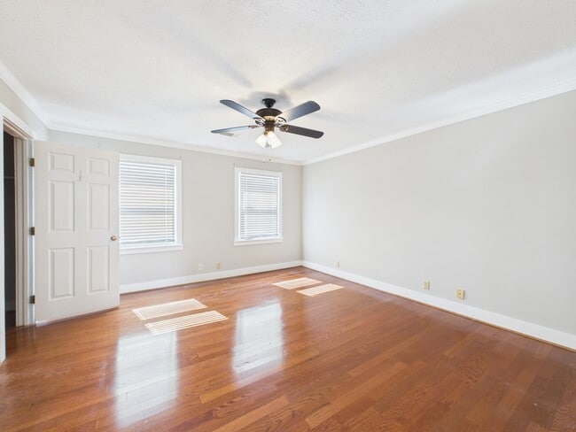 Building Photo - 1985 Briarcliff Rd