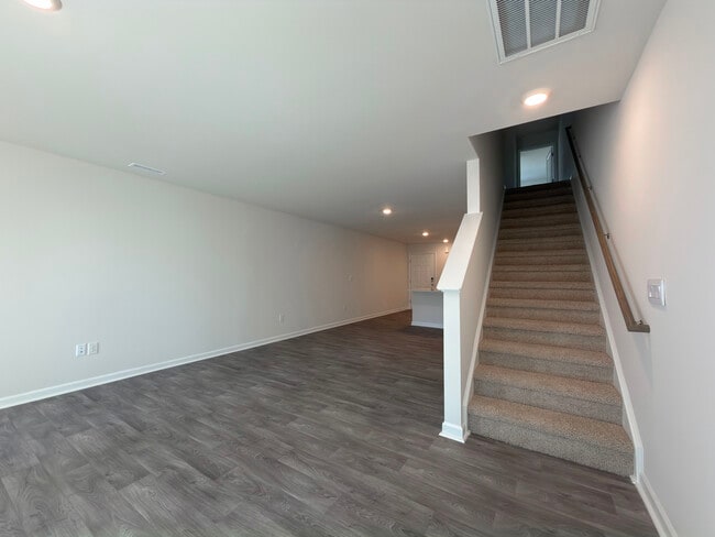 Building Photo - 8534 Beckett Chase Wy