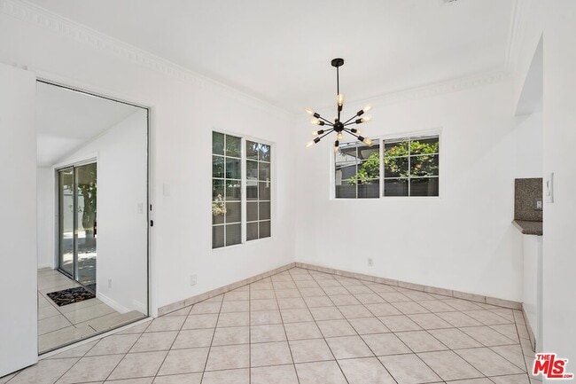 Building Photo - 5630 Radford Ave