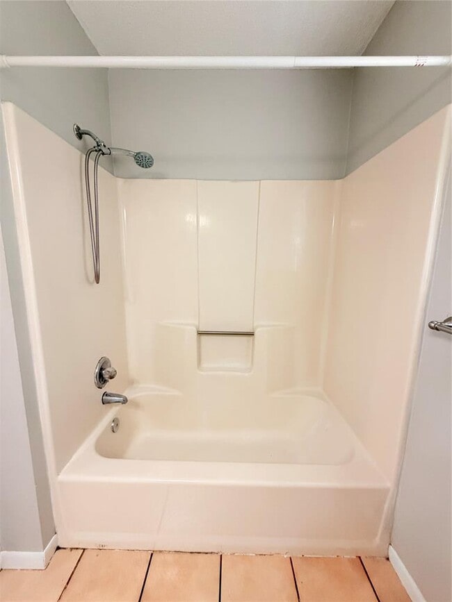 Building Photo - 14200 Sussman Ct
