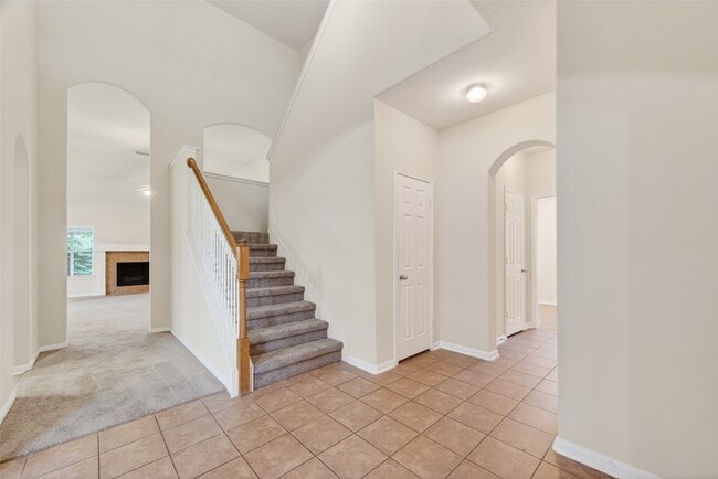 Building Photo - 24603 Colonial Elm Dr