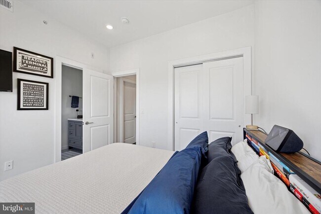 Building Photo - 1617 Ridge Ave