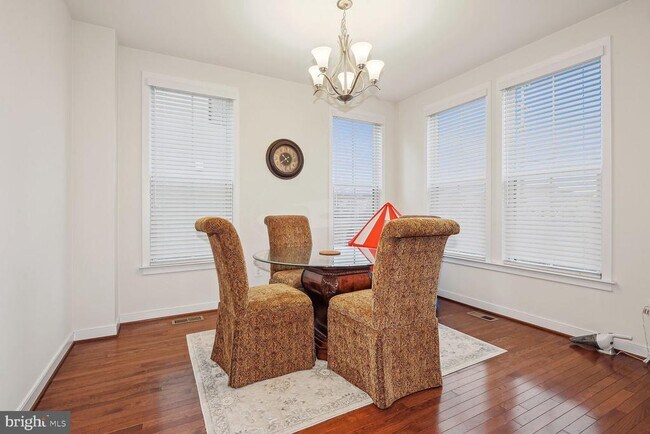 Building Photo - 25495 Woodbine Farm Dr