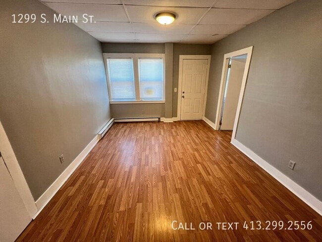 Primary Photo - 1299 S Main St