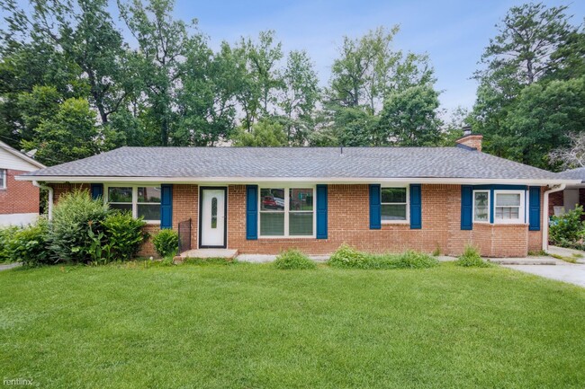 Primary Photo - 3 br, 2.5 bath House - 2817 Carriage Lane