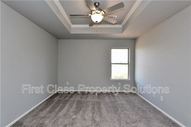 Building Photo - 4005 Brougham Way