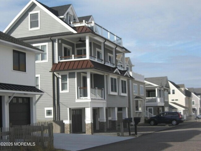 Building Photo - 15 S Surf Rd