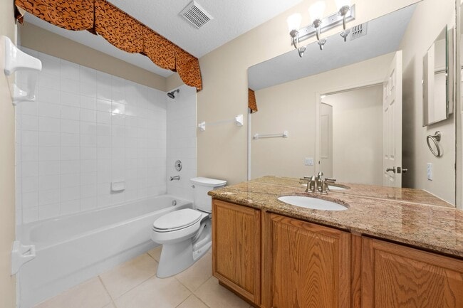 Building Photo - Immaculate 3 Bedroom Home in Gated Community - Stonefield