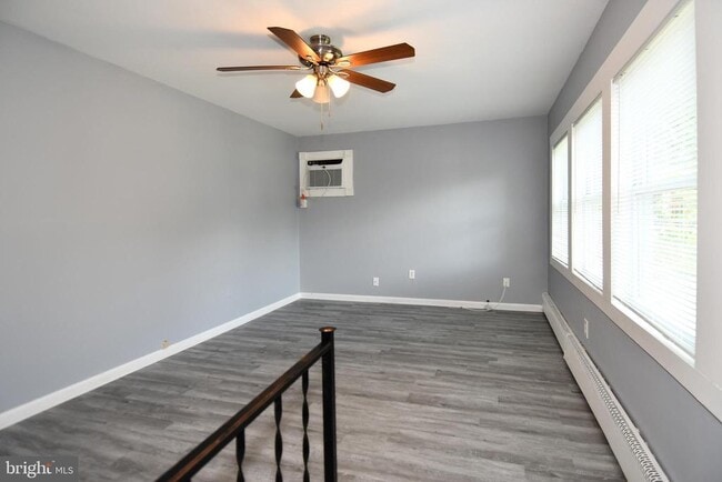 Building Photo - 14105 Robinson Ct