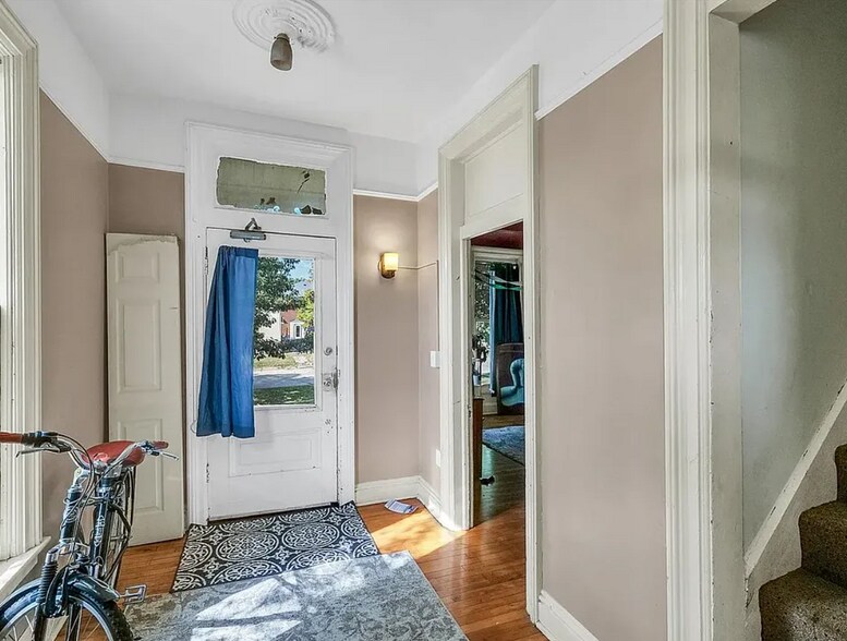 Front Door - 104 N Central Ave