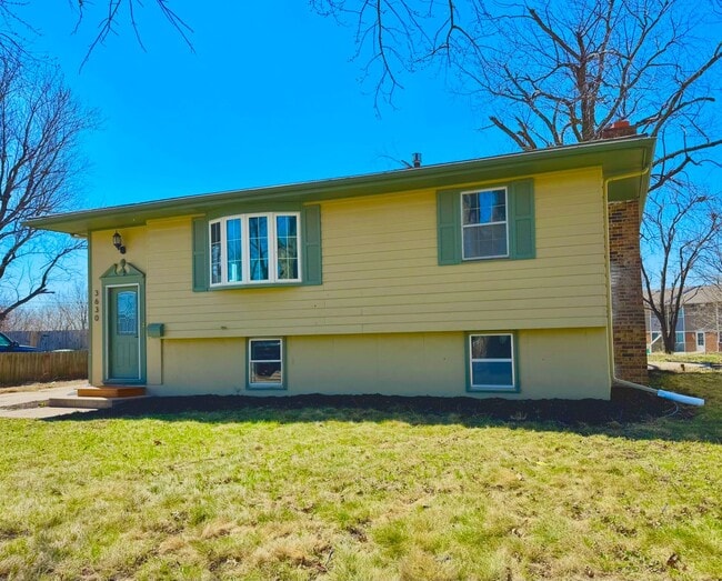 Building Photo - Remodeled 3 bed, 2 bath Millard home