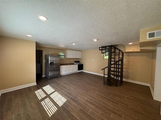 Building Photo - 10031 Union Park Dr
