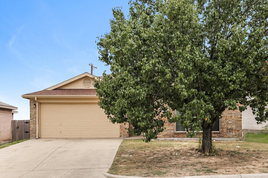 Primary Photo - 10213 Dallam Ln