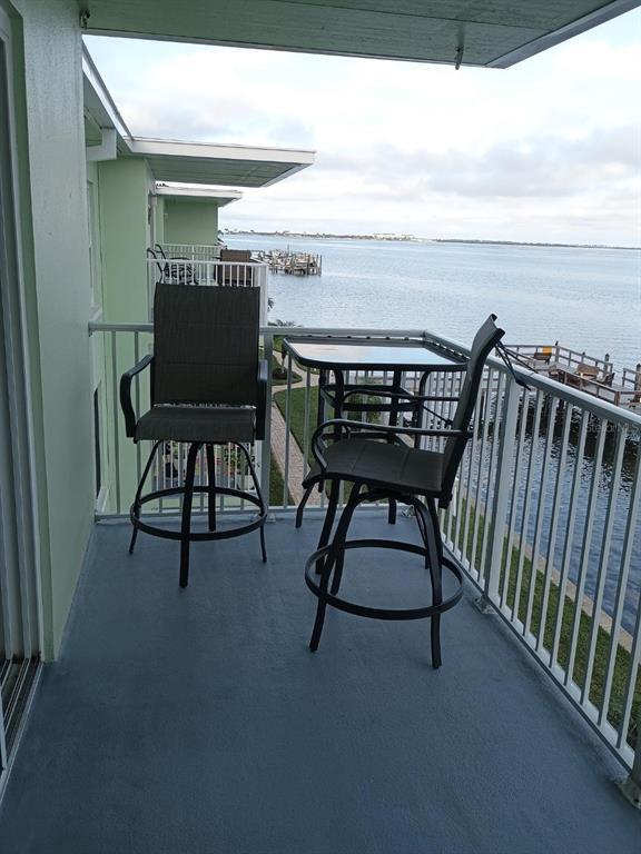 Building Photo - 464 N Paula Dr