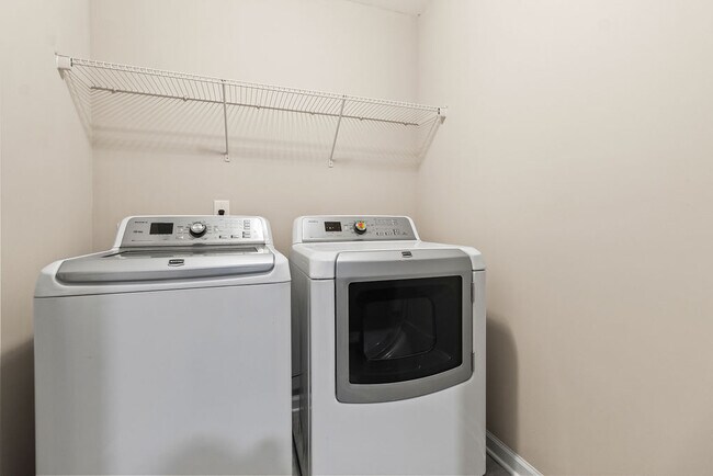 Building Photo - Mountain Ash home