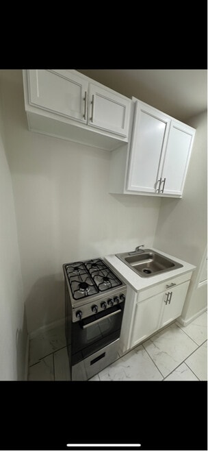 Building Photo - 7312 Palmetto Ave