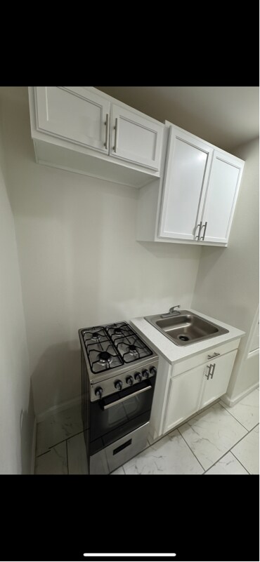 Building Photo - 7312 Palmetto Ave