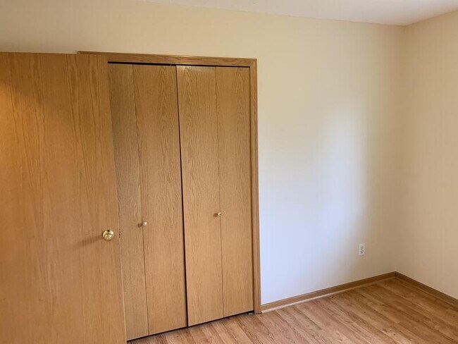 Building Photo - 6403 River Mill Dr