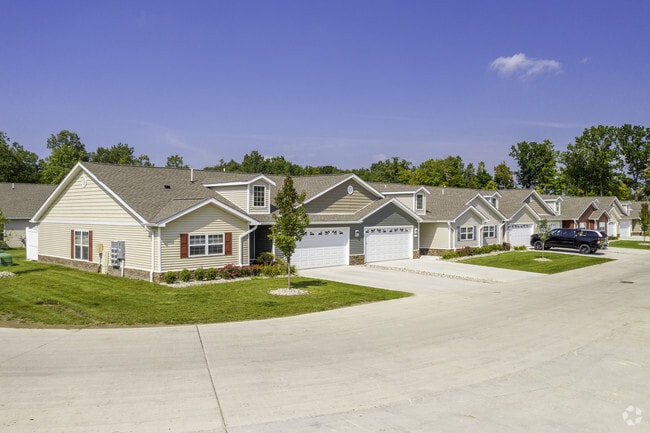 Primary Photo - Redwood Shelby Township