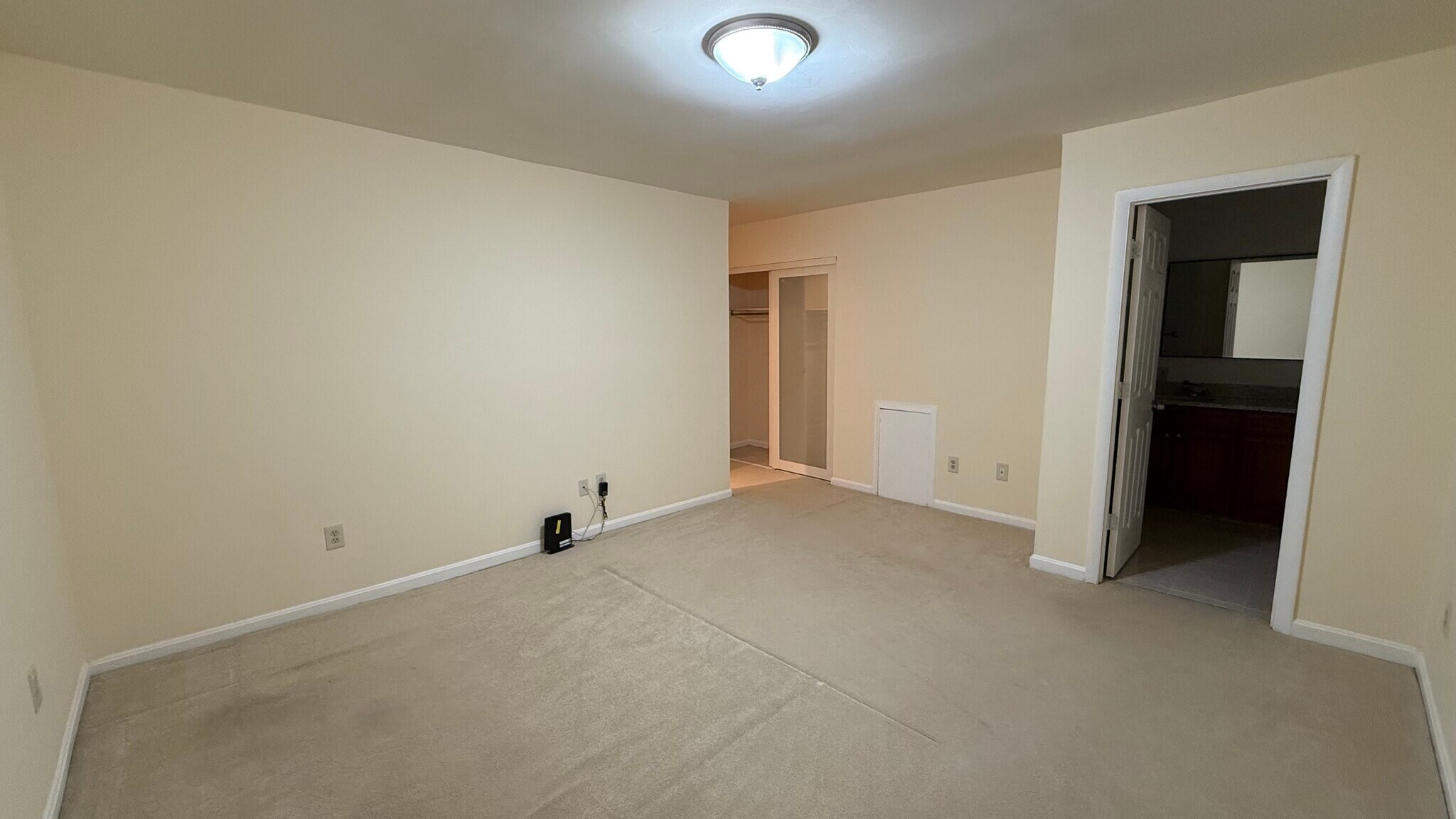 Building Photo - 7415 Fountain Head Dr