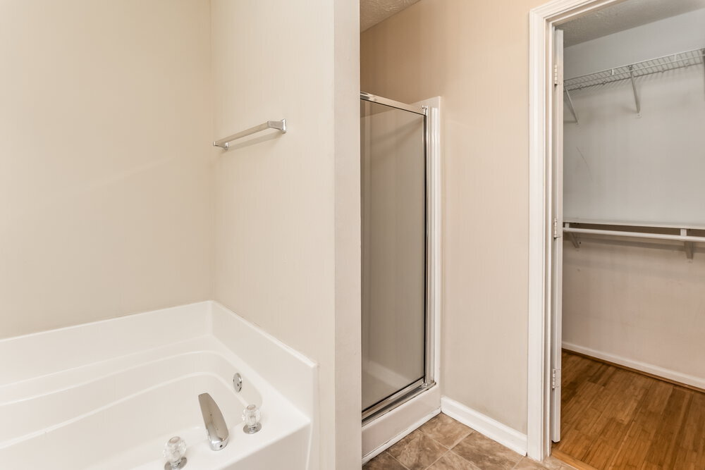 Building Photo - 169 Weatherstone Dr