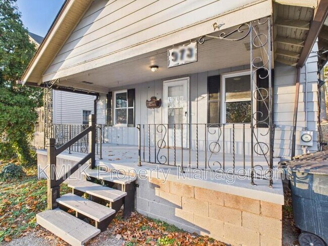 Building Photo - 973 Harrison Ave