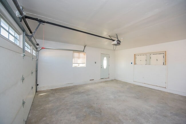 Building Photo - Remodeled Home