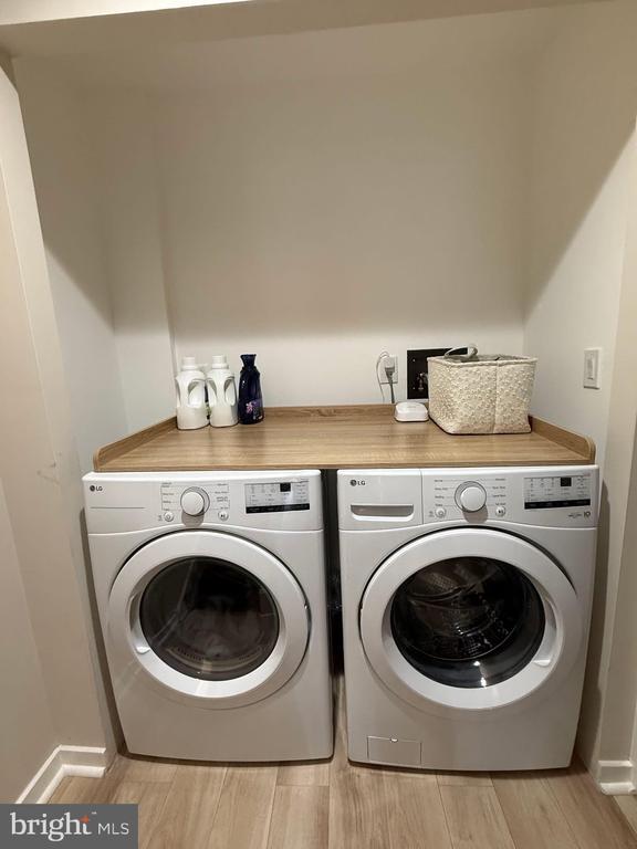 Building Photo - 7 N Christopher Columbus Blvd