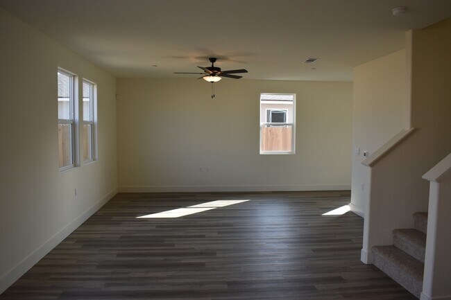 Building Photo - 4649 Jema Wy