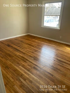 Building Photo - 3514 Tyler St SE