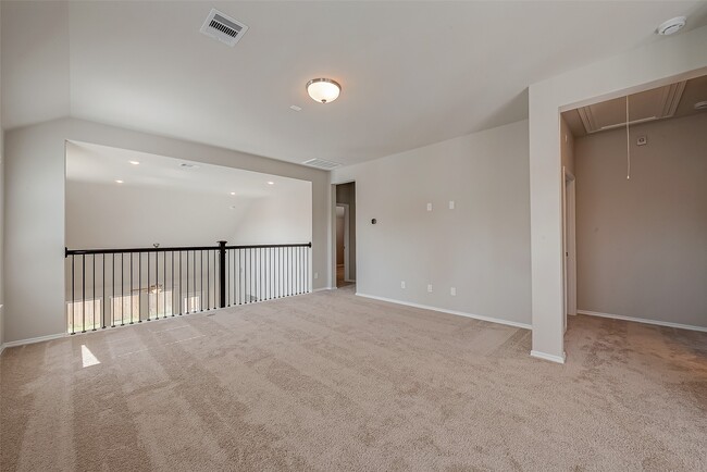 Building Photo - 32005 Towering Birch Trl