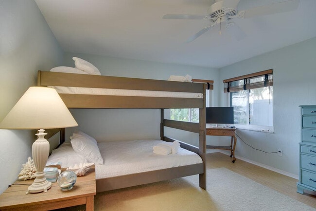 Building Photo - 301 N Tessier Dr