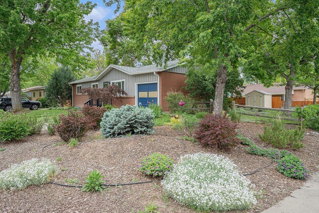 Building Photo - Beautiful 3 Bed 2.5 Single Family Home in ...