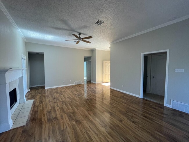 Building Photo - 2214 97th St