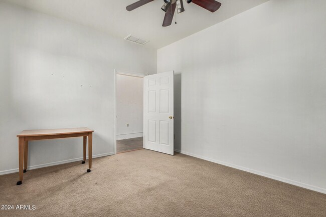 Building Photo - 32015 N 71st St