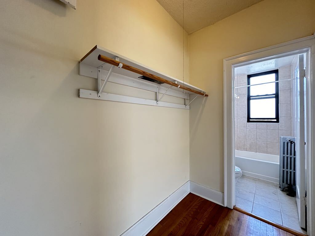 Building Photo - 2737 N Spaulding Ave
