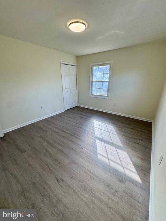 Building Photo - 1040 Springhill Way