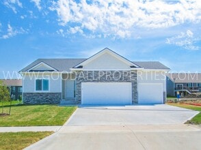 Building Photo - 4-Bedroom Ranch Home in Clive with Finished Basement & 3-Car Garage