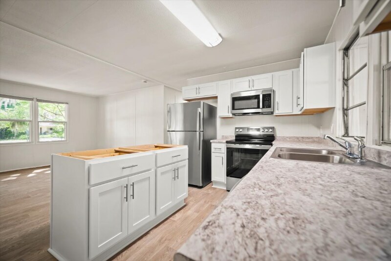 Building Photo - 1195 Harmony Dr S