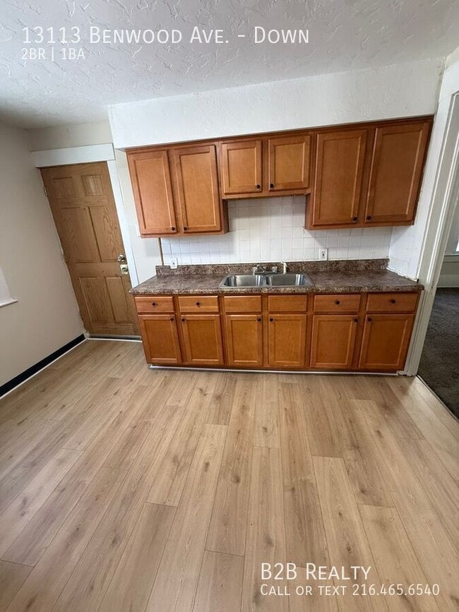 Building Photo - 13113 Benwood Ave